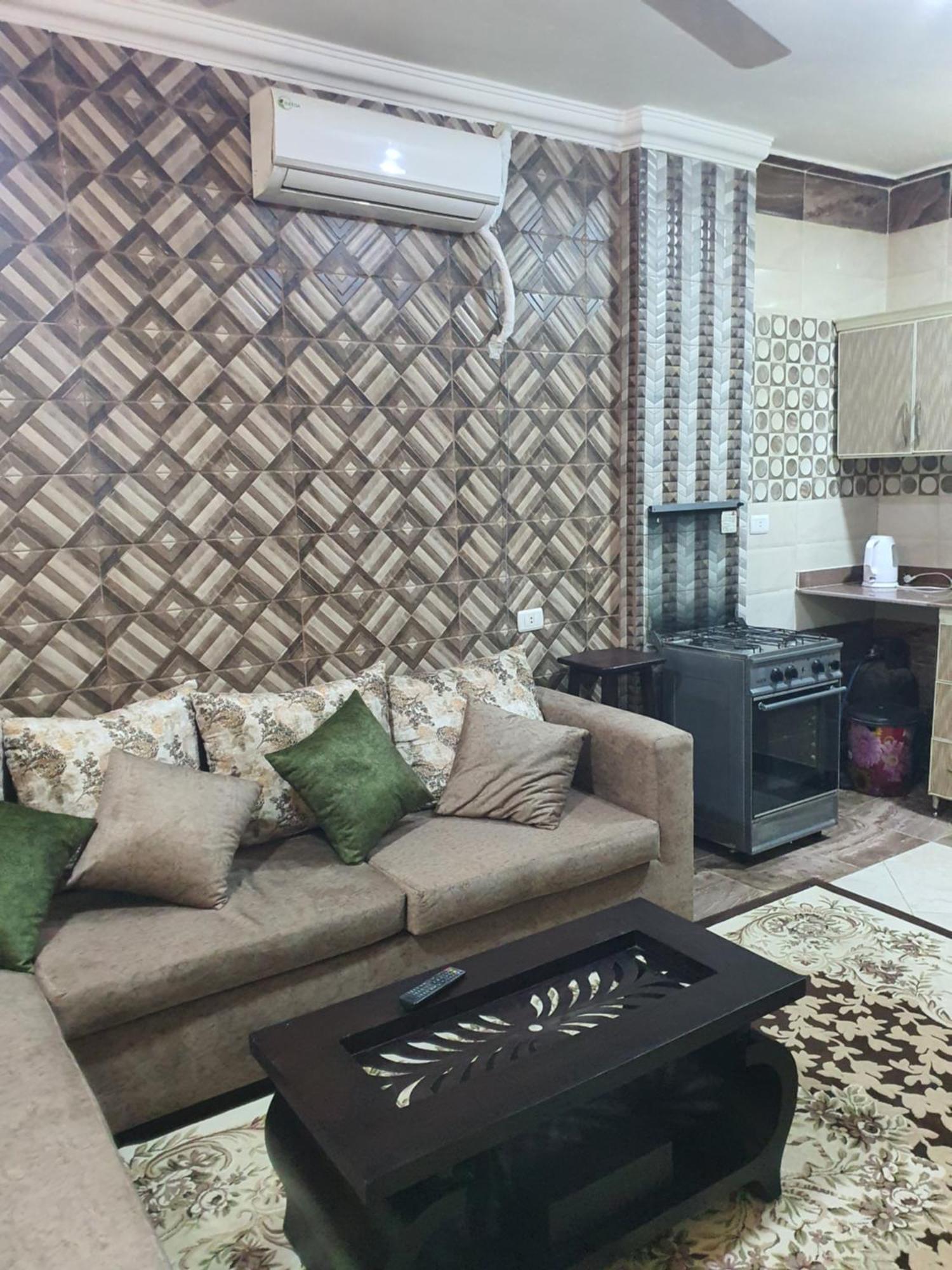Abeer 4 Basement Apartament *